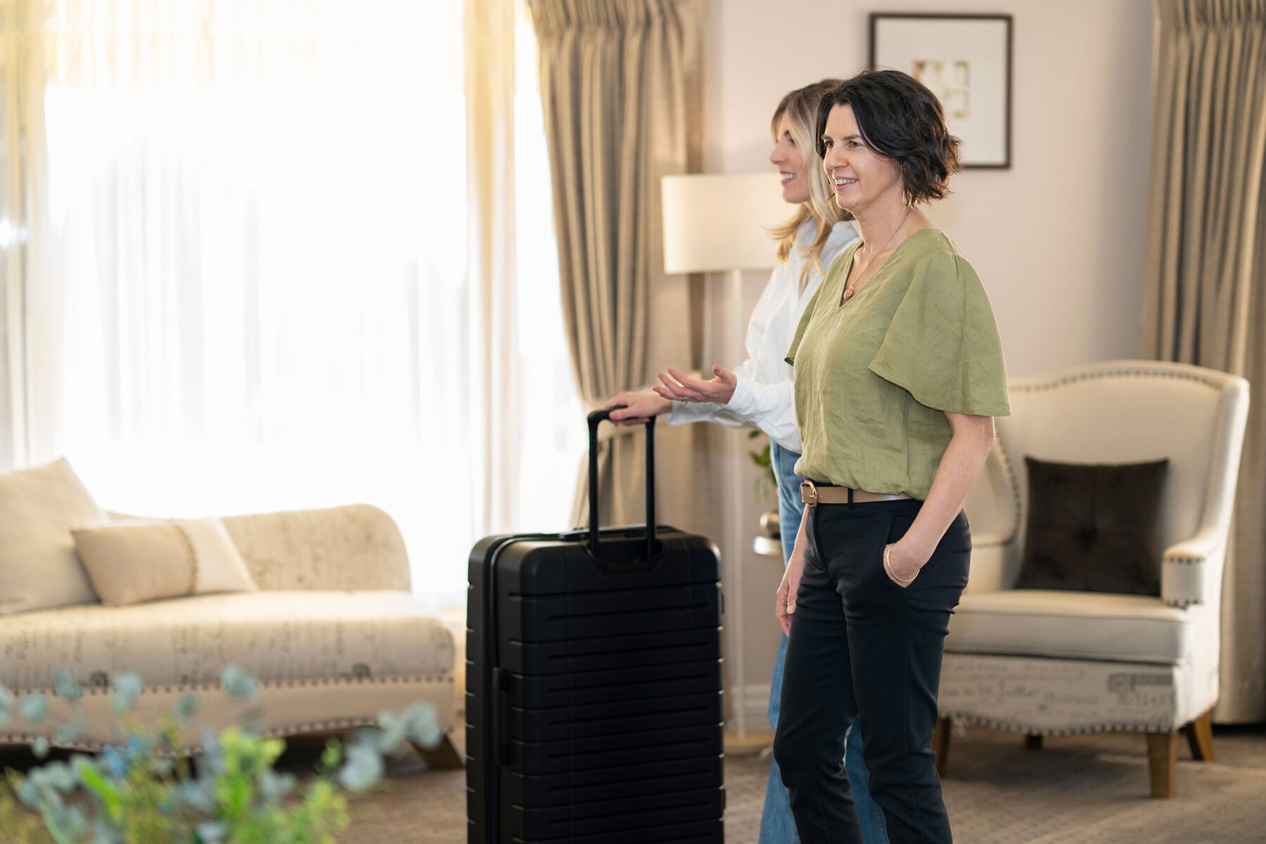 Female guest arriving at The Banyans Residence